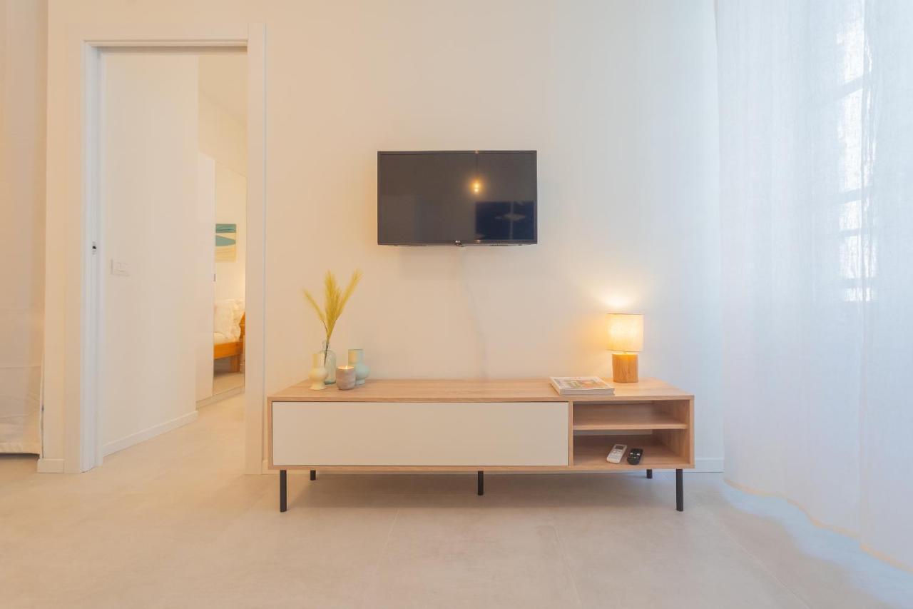 Enchanted Como Lake - City Apartment 2 By Rent All كومو المظهر الخارجي الصورة