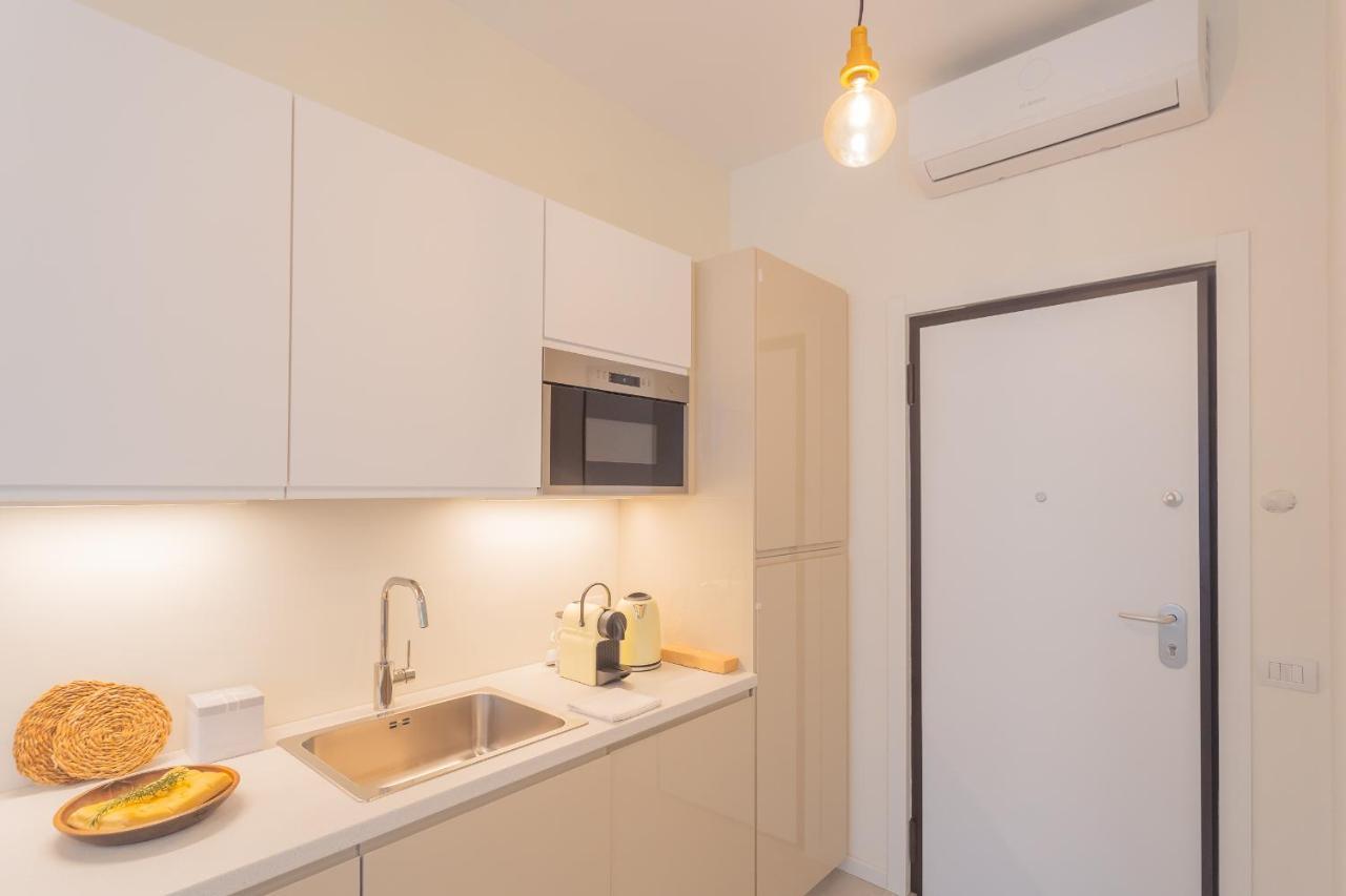 Enchanted Como Lake - City Apartment 2 By Rent All كومو المظهر الخارجي الصورة